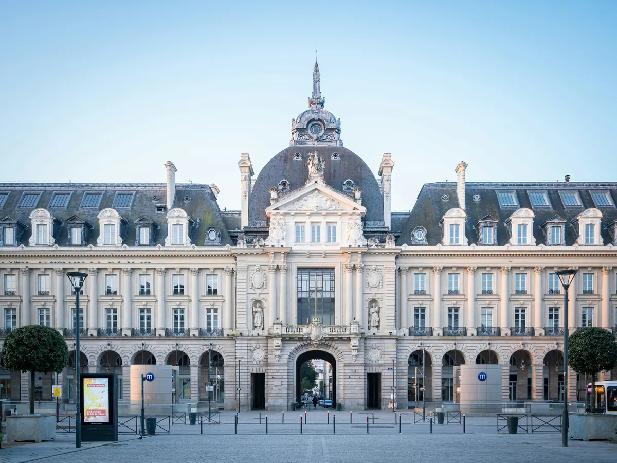 Le Palais du Commerce, place de la République à Rennes